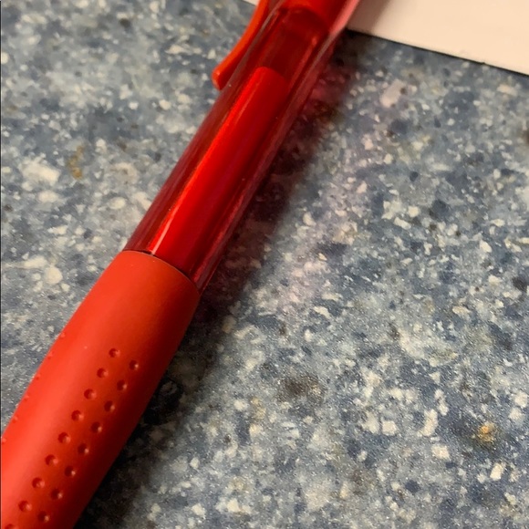 Meet your Posher, Erin - Picture 1 of 1